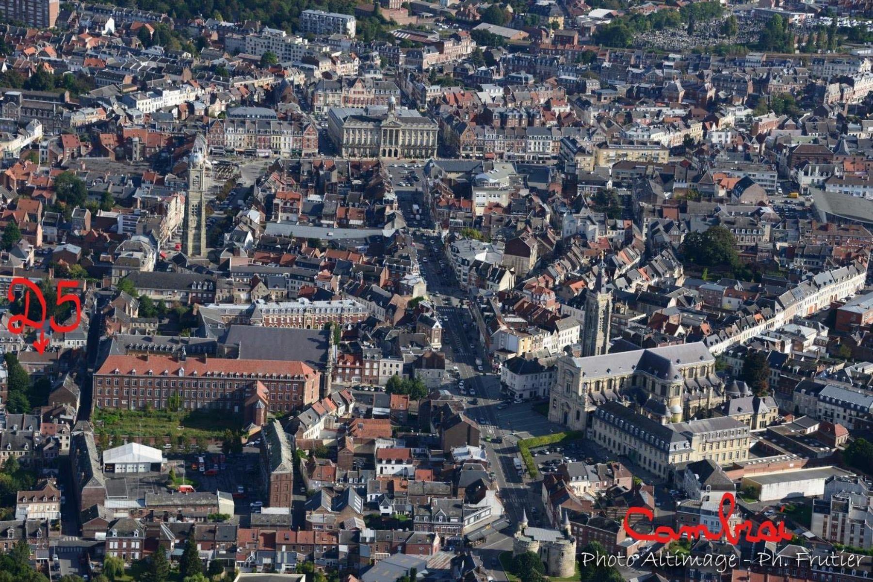La Demeure Numéro 5 Cambrai Esterno foto